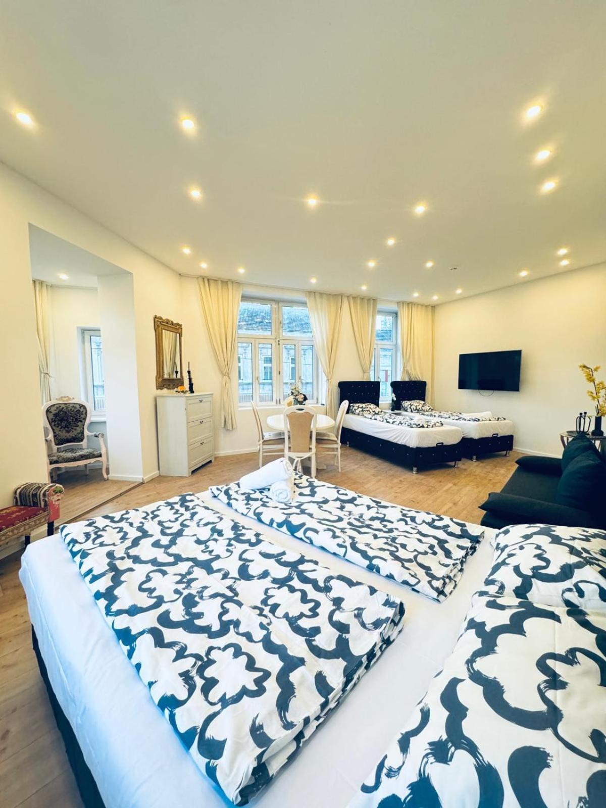 Apartment 3br Near Atzgersdorf Park, 11min Walk Wien
